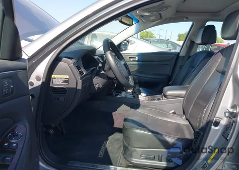 2009 Hyundai Genesis 3.8 from USA, damaged, VIN KMHGC46E59U058560